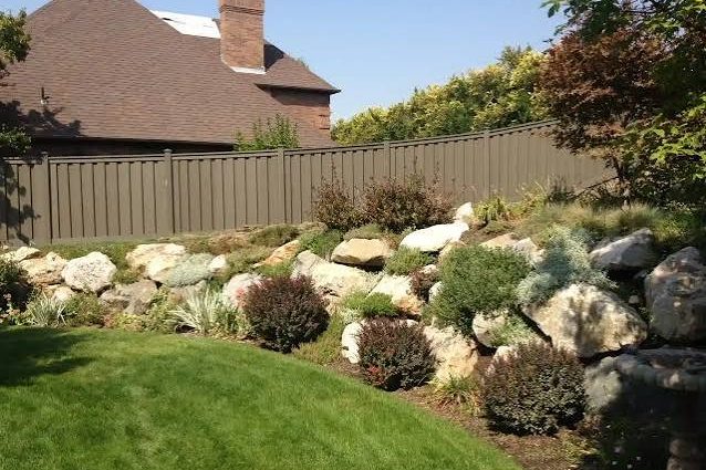 Best Fence Materials for Windy, Rocky, or Uneven Ranch Land